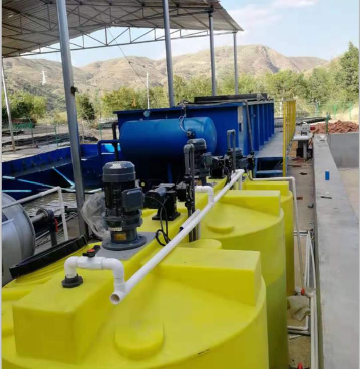 废水塑料洗濯废水处置惩罚装备照片